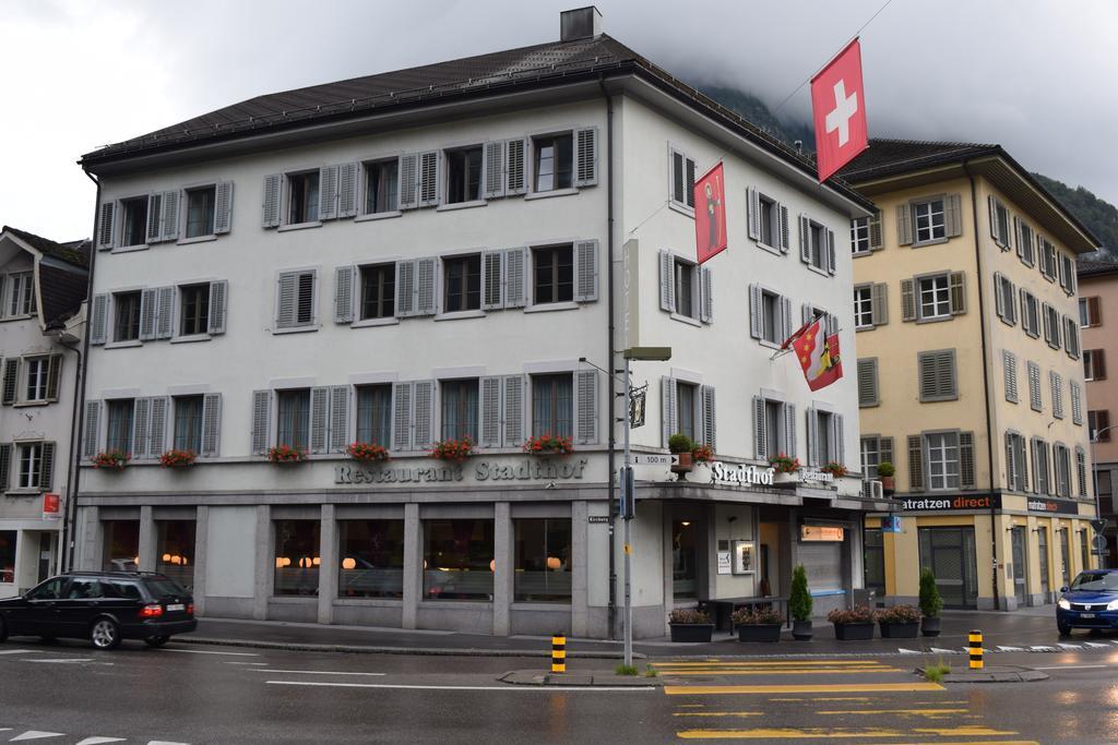 Hotel & Restaurant Stadthof Гларус Екстериор снимка