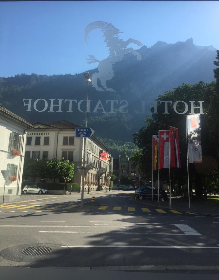 Hotel & Restaurant Stadthof Гларус Екстериор снимка