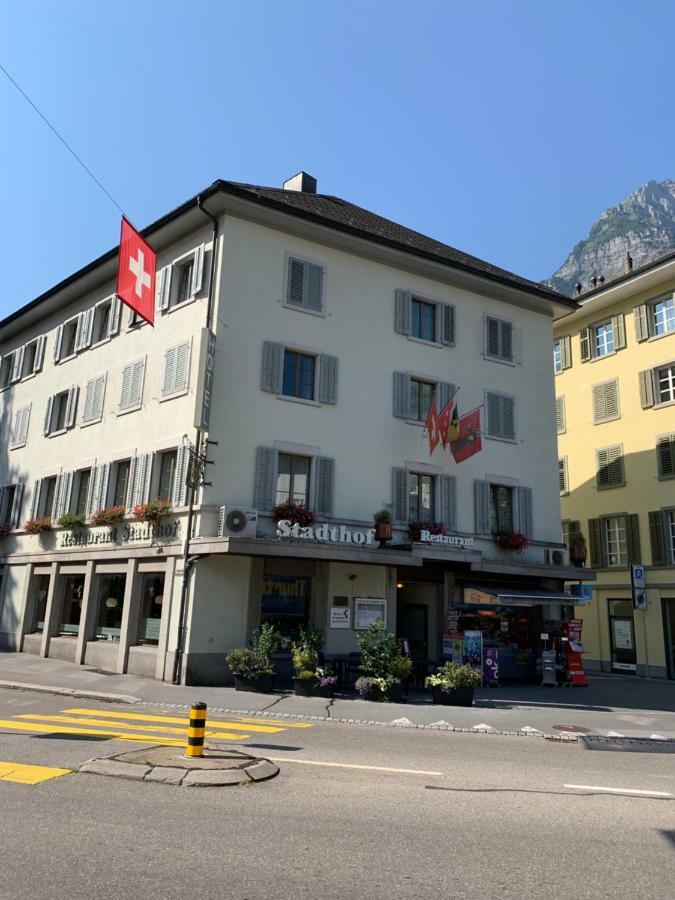 Hotel & Restaurant Stadthof Гларус Екстериор снимка